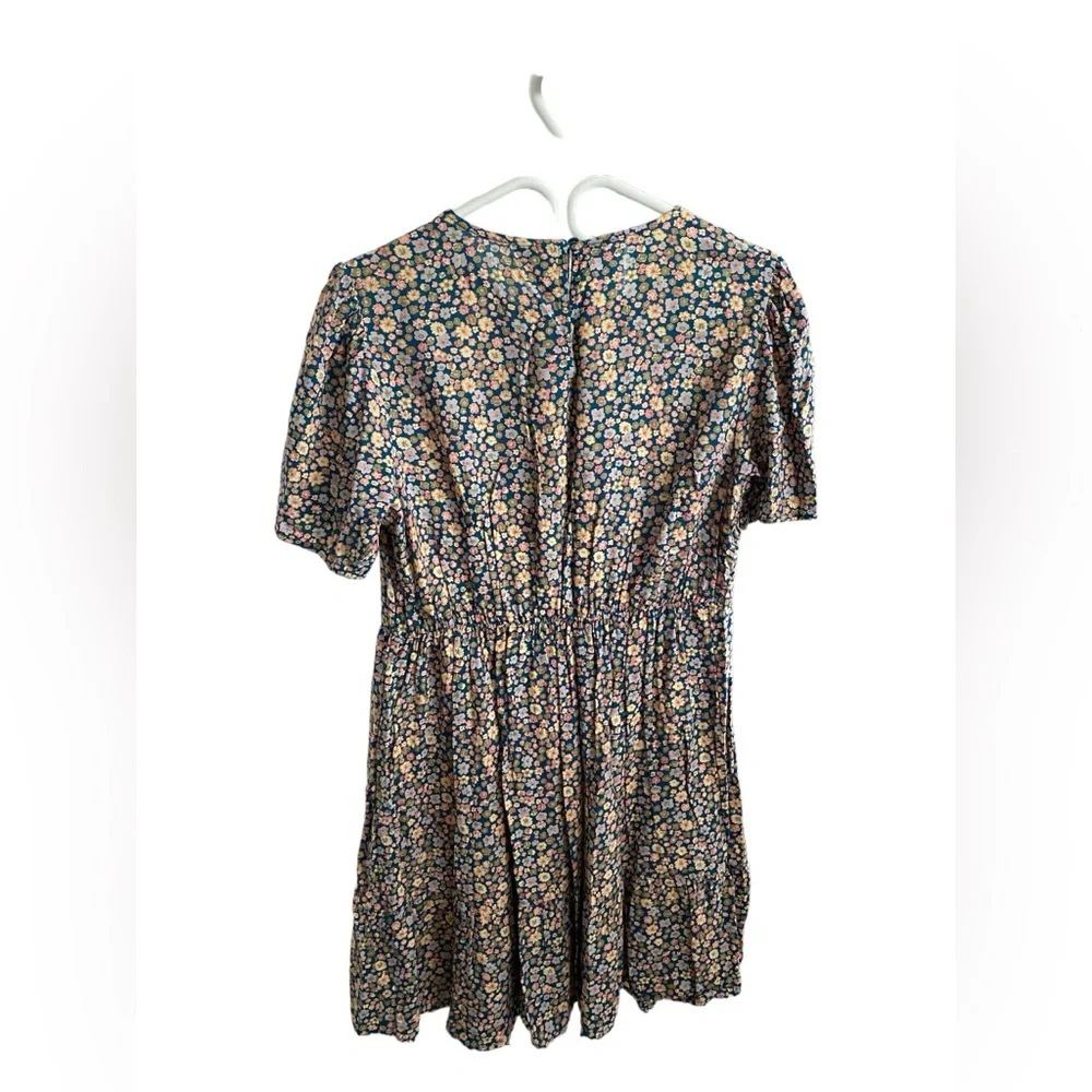 H&M - Picture 2 of 2